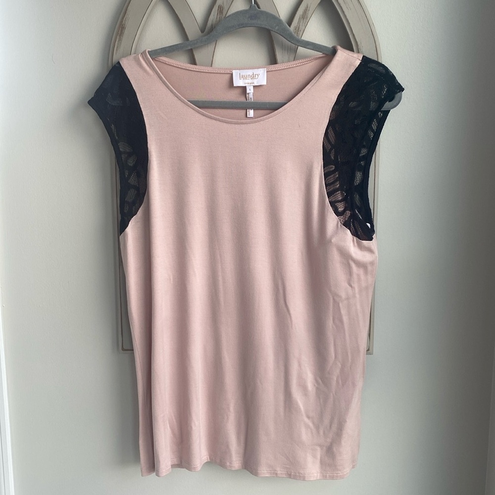 Laundry by Shelli Segal tinted blush w black Lace Sleeveless Blouse large NWT